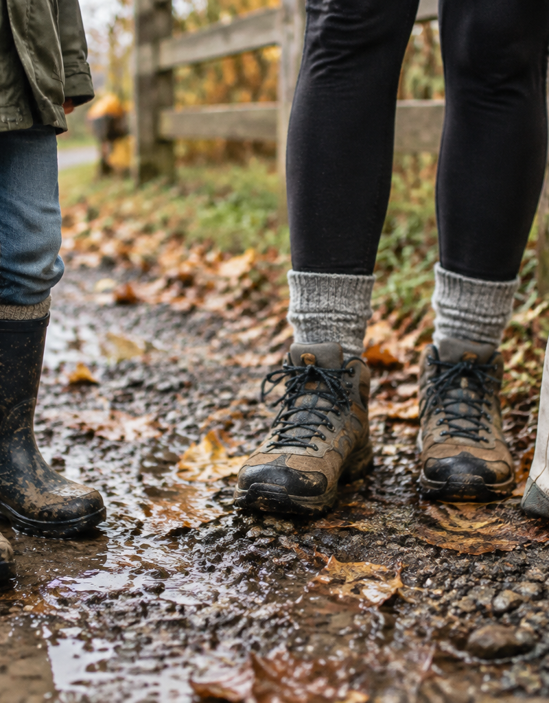 What to Wear for a US Pumpkin Patch Outing, From Warm Afternoons to Muddy Fields