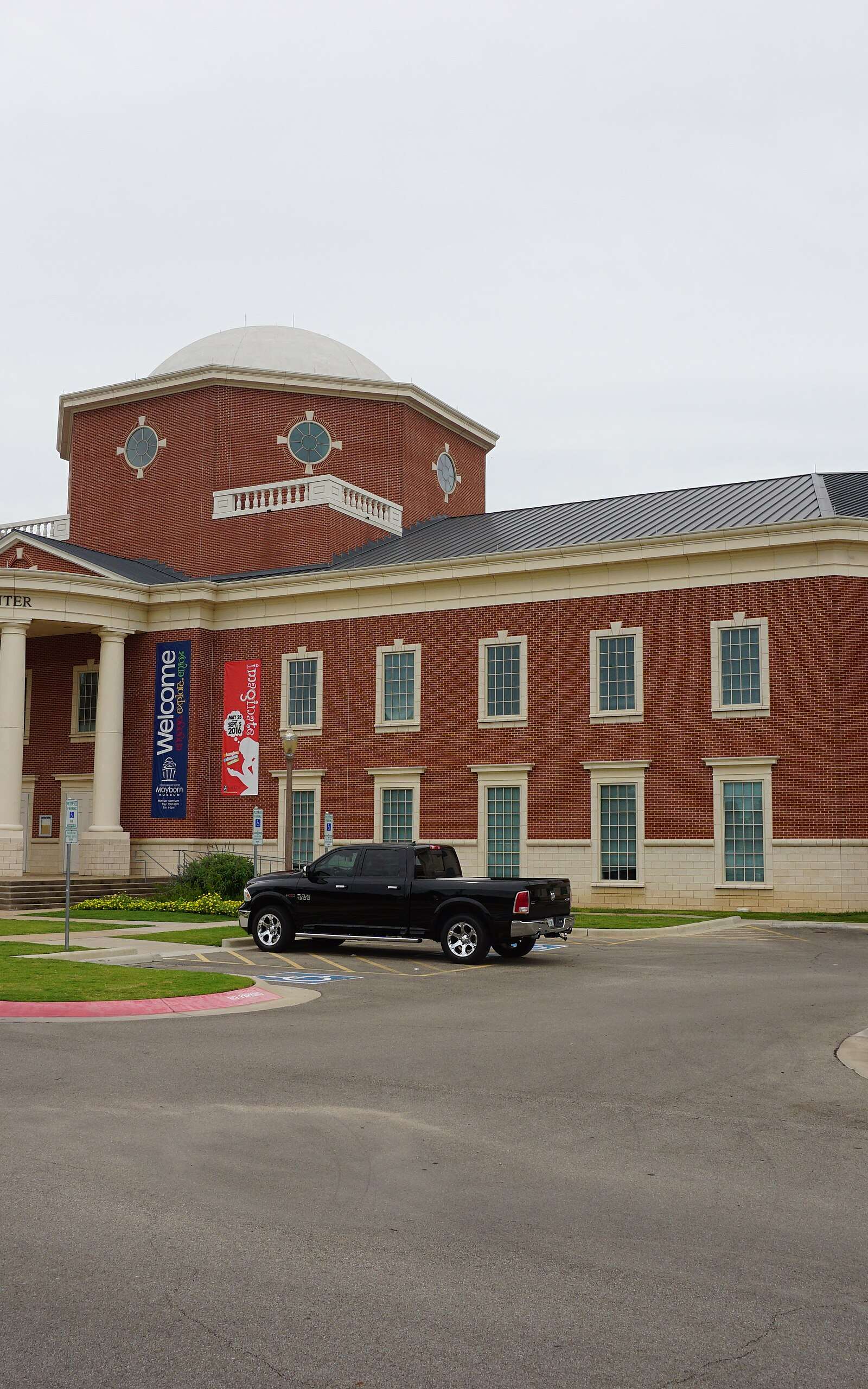 Mayborn Museum Complex